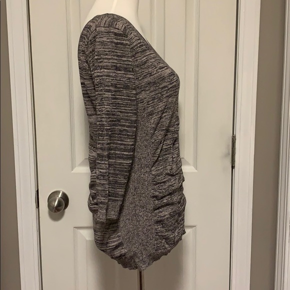 Women’s Tan & Black V-neck Sweater - Picture 6 of 6